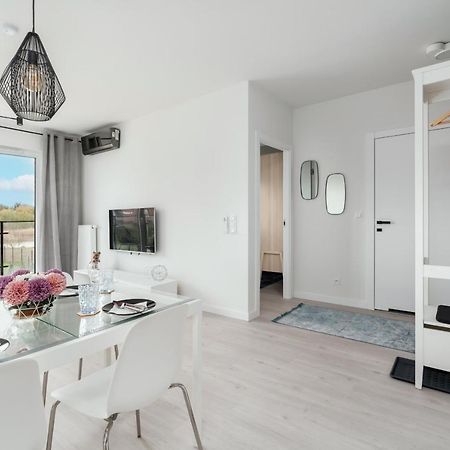 Stara Cegielnia Lake View Apartment By Renters Prestige ポズナン エクステリア 写真