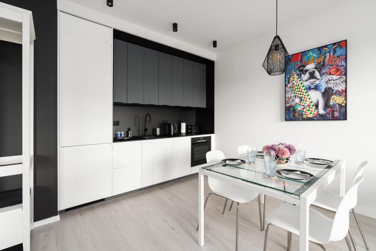 Stara Cegielnia Lake View Apartment By Renters Prestige ポズナン エクステリア 写真